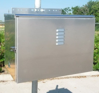BBA-3, Solar Battery Box (Accommodates 3 Batteries)
