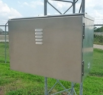 BBA-3, Solar Battery Box (Accommodates 3 Batteries)